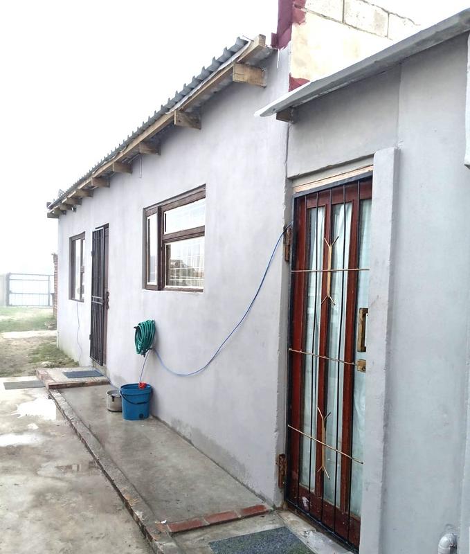 2 Bedroom Property for Sale in Peerless Park Western Cape